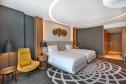 Тур DoubleTree by Hilton Dubai - Business Bay -  Фото 30