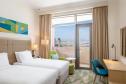 Отель Holiday Inn & Suites - Dubai Science Park, an IHG Hotel -  Фото 12