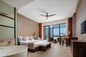 Отель Mangrove Tree Resort World Sanya Bay- Queen Palm Towers -  Фото 18