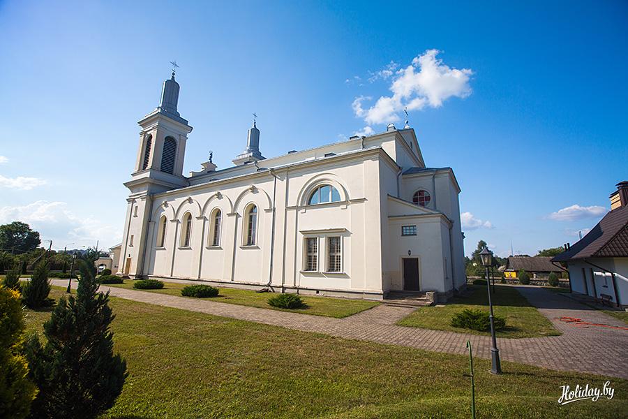 Волковыск гродно. Церковь Святого Вацлава (Волковыск). Болехов костел. Волковыск Беларусь достопримечательности. Костел в Волковыске фото.